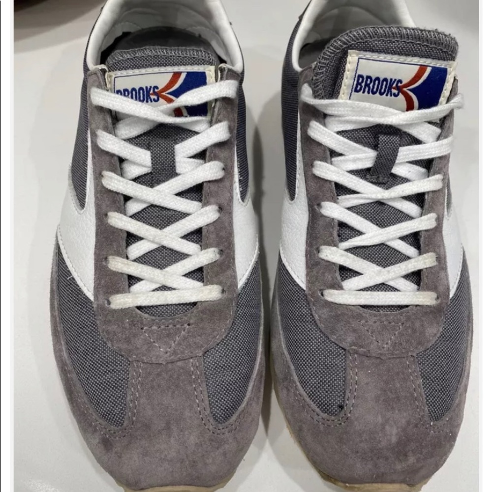 COPY - Brooks Heritage Vanguard Women’s 7 Gray Suede Athletic Running Shoes 120…